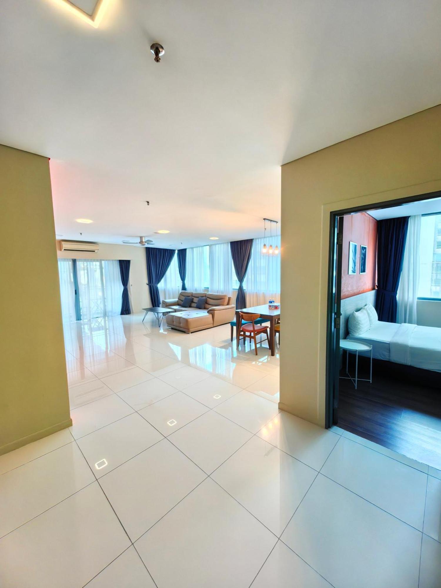 Summer Suites By Moon Orchid Kuala Lumpur Exterior photo