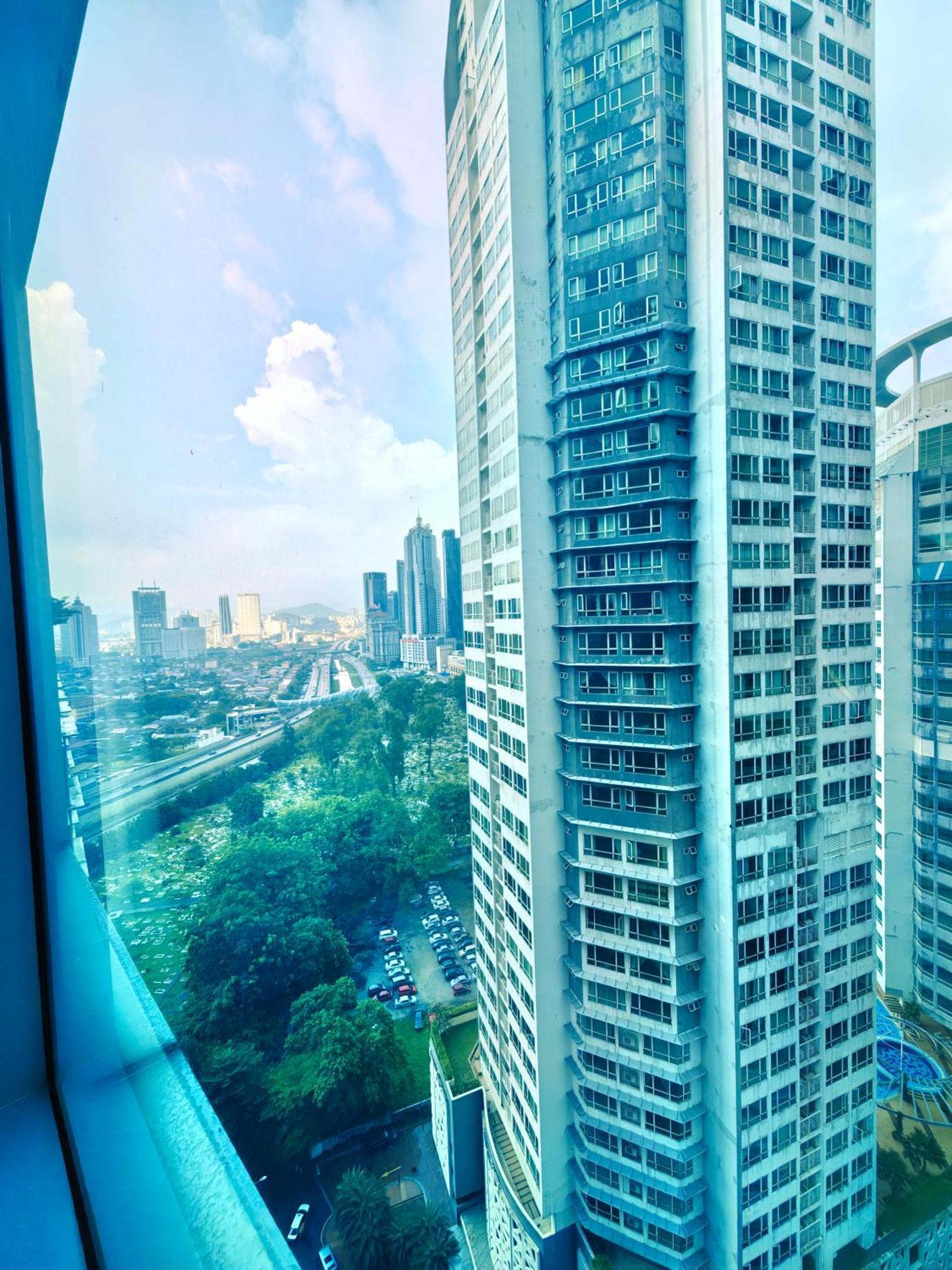 Summer Suites By Moon Orchid Kuala Lumpur Exterior photo